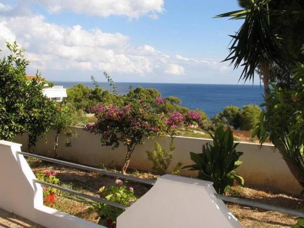 Αlexandros Apartment Vóci Szoba fotó