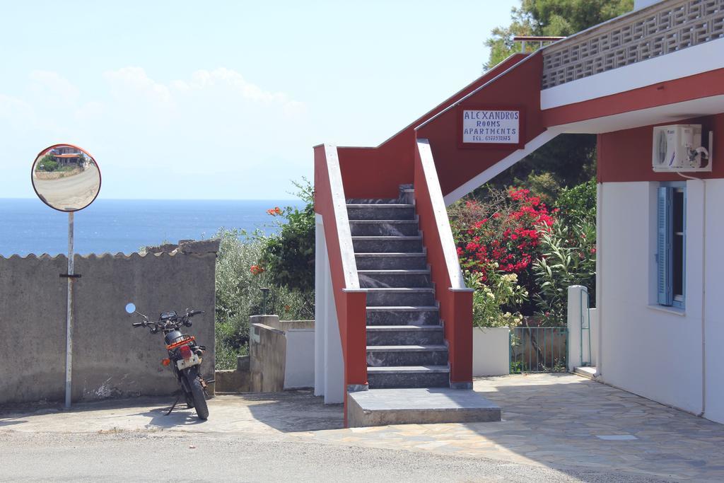 Αlexandros Apartment Vóci Kültér fotó